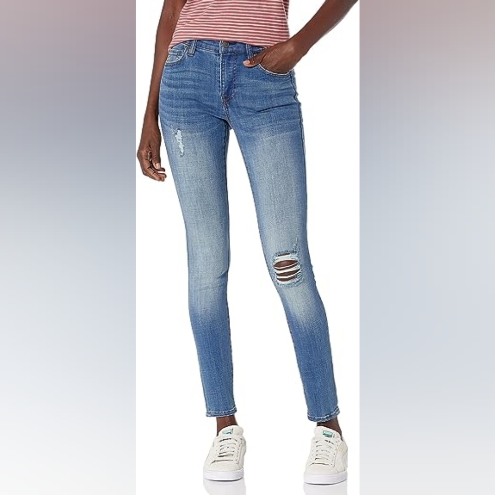 True Religion - Jennie Curvy Mid Rise Skinny - Size 25